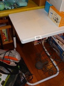 lot 19751 image: Desk or Drawing Table