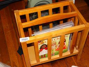 lot 19752 image: Wood Magazine Rack and Craft Magazines