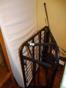 lot 19754 image: Small bed with folding frame