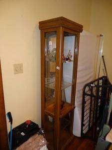 lot 19755 image: 6Ft  Hall Display w Glass Doors without Contents