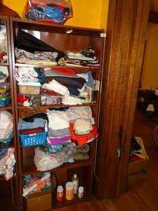 lot 19775 image: Large lot of sewing, quilting and crafting items on shelf (shelf not included)