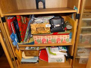 lot 19785 image: Lot of Office and Seasonal Items