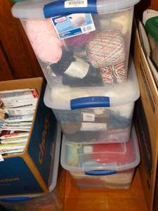 lot 19813 image: Lot of Misc Quality Yarn and Pot Holders with Storage Containers