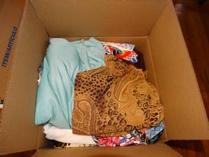 lot 19807 image: Box of Mixed Variety of Fabric