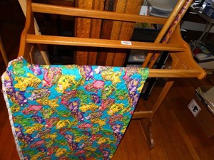 lot 19823 image: Wood Quilt Rack w Partially Finished Quilt