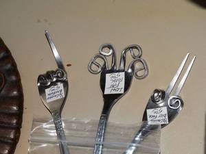 lot 19833 image: Forks for those on a Diet