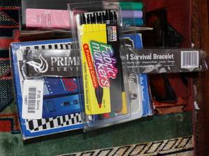 lot 19857 image: Fabric Markers and Misc Craft Lot