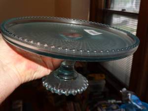 lot 19865 image: Elevated Glass Platter
