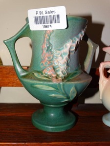 lot 19874 image: Small Roseville Decorative Floral Vase