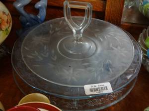 lot 19872 image: Serving Platters