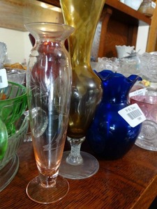 lot 19885 image: Lot of small Vases - Blue Yellow Clear