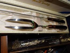 lot 19894 image: Lot of 2 Large Flatware