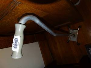 lot 19910 image: 4 Footed Cane