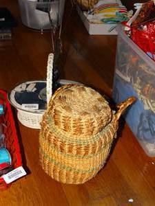 lot 19921 image: Woven Basket Lot