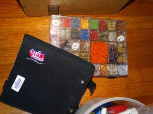 lot 19925 image: Lot of Beads with Storage Containers