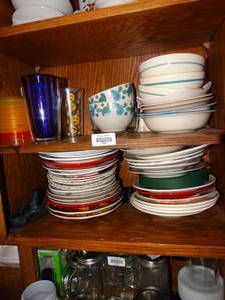 lot 19962 image: Colorful Dish Lot