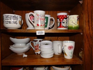 lot 19963 image: Mugs and Plates