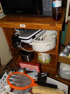 lot 19982 image: Crock Pot Food Saver and Slow Cooker