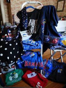 lot 35206 image: KU Lot - Necktie, Ornaments, Facemask and 13 Shirts (LXL)