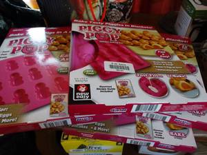 lot 35191 image: Piggy Pop Lot - For Making Pigs in a Blanket