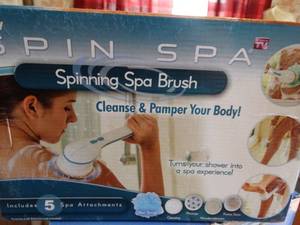 lot 35165 image: Spin Spa Brush - New in Box