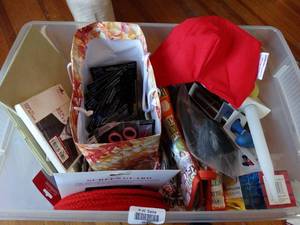 lot 35164 image: Huge lot of new items - Scissors, kitchen gadgets, towels and more