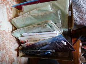 lot 35160 image: Lot of Sewing Templates and Supplies