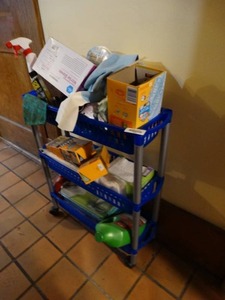 lot 19992 image: Blue Rolling Storage with Cleaning Chemicals