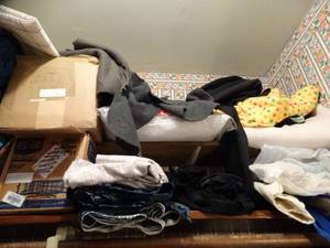 lot 35030 image: Lot of Fabric