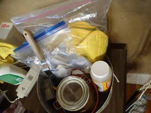 lot 35053 image: Small Lot of Craft Items
