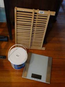 lot 35073 image: Lot of Wallpaper Paste, Wooden Rack and Scale