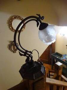 lot 35074 image: Table Lamp with Frosted Floral Shade