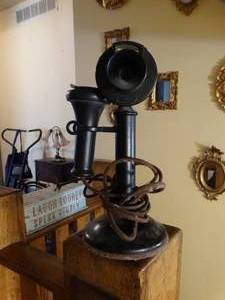 lot 35075 image: Vintage Telephone
