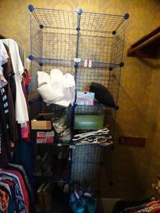 lot 35083 image: Blue Wire Rack --Contents not Included