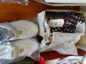 lot 35087 image: Lot of 2 Pairs of Shoes