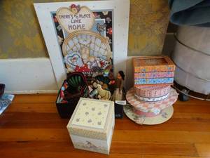 lot 35093 image: Lot of Home Decor