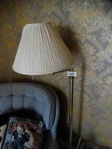 lot 35298 image: Floor Lamp