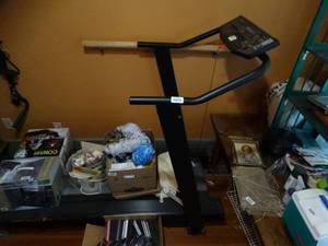 lot 35120 image: Lifestyler Expanse 1000 Treadmill