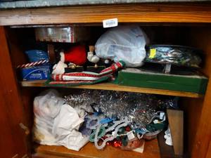 lot 35133 image: Lot of Christmas Decor
