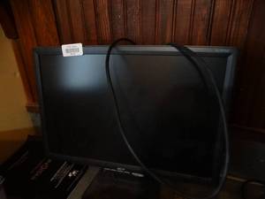 lot 35136 image: Acer AL1916W LCD Monitor