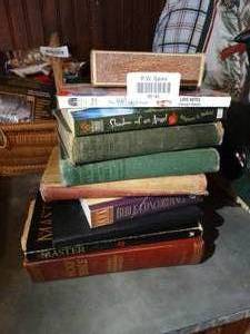 lot 35140 image: Lot of Vintage Books