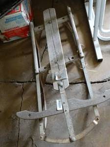 lot 35283 image: Vintage Wood and Metal Sled