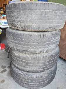 lot 1360 image: 4 Chevy Tahoe Wheels & Tires