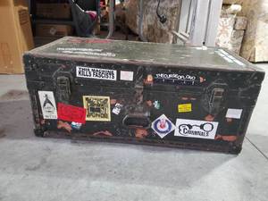 lot 1376 image: vintage trunk