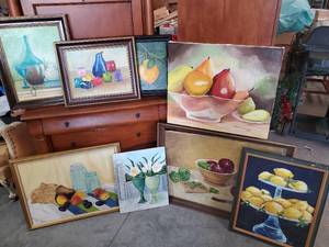 lot 1396 image: Lot of wall art.