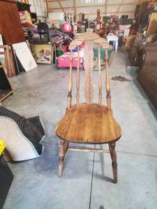 lot 1407 image: Wooden Chair