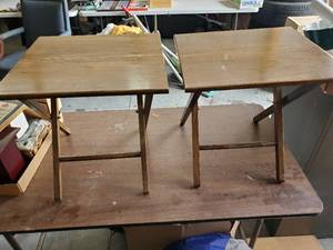 lot 1432 image: 2- small folding tables