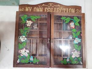 lot 1455 image: My Own Collection display shelf