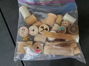 lot 1473 image: Sewing thread spools