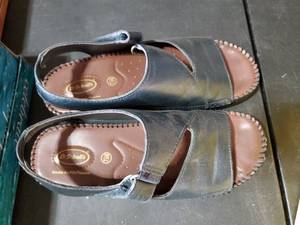 lot 1486 image: Dr Scholls Size 7 12 M